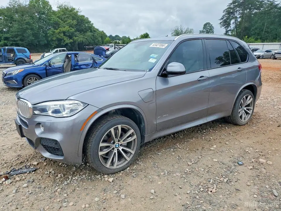 BMW X5 xDrive40e 2016 — фото 1 з 8