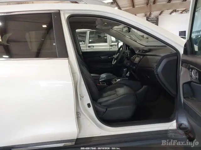 Nissan Rogue SL 2017 — фото 5 з 6